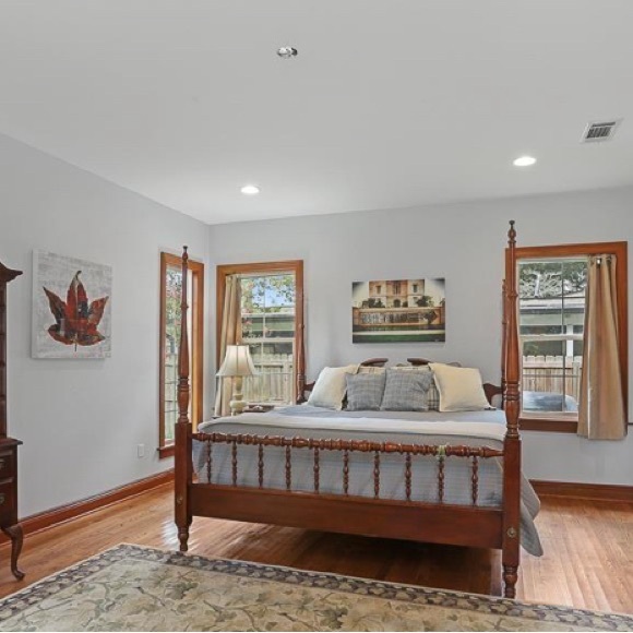 Set of 2 My Texas House Reversible Solid Sage Green & Ivory pillows - Picture 6 of 7